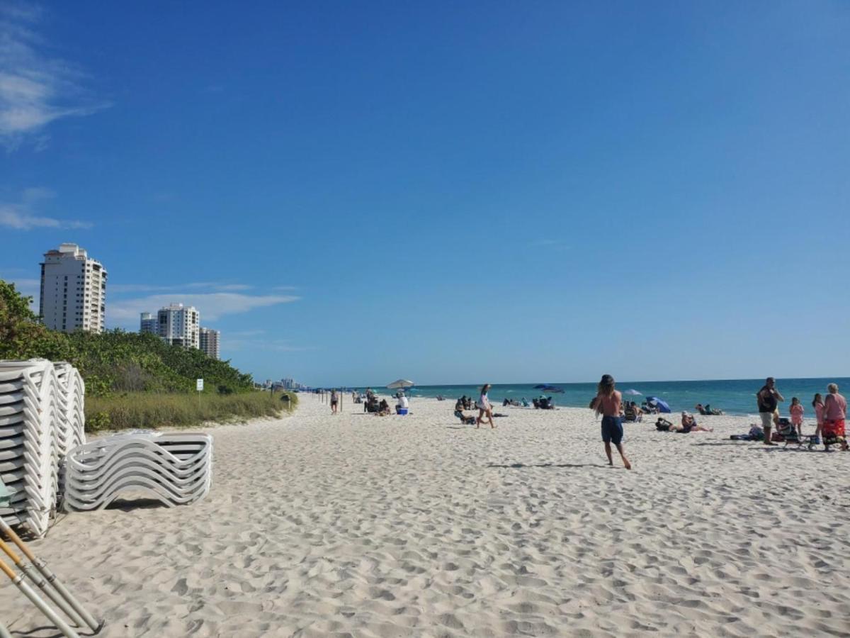Few Steps To Ocean-4 Beach Cruisers & Free Parking & Private Backyard Jacksonville Beach Exterior foto